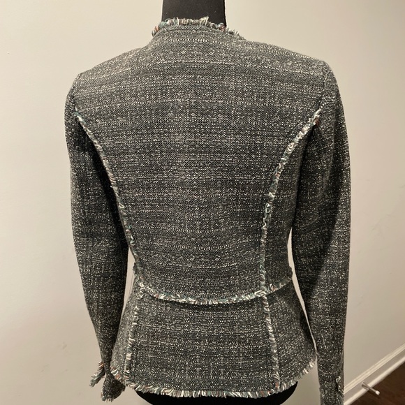 W by Worth Cypress Gray Tweed Peplum Grommet Jacket Size2 Tailored Frayed Fringe - Picture 3 of 11